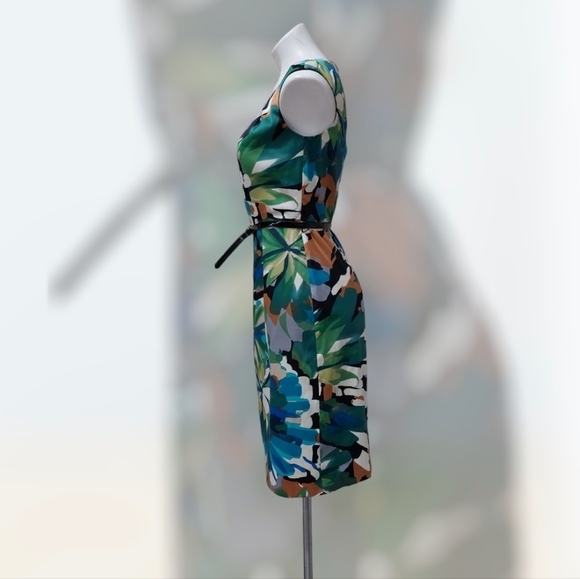 I. N. Studio Women’s Dress Size 8P Floral Print Sleeveless Sheath Knee Length - Picture 6 of 13